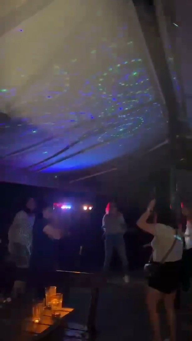 A 90-es, 2000-es évek Retro Zenéivel várunk a Bodri Majálisra!🤩 DJ Urbán Péter🍷